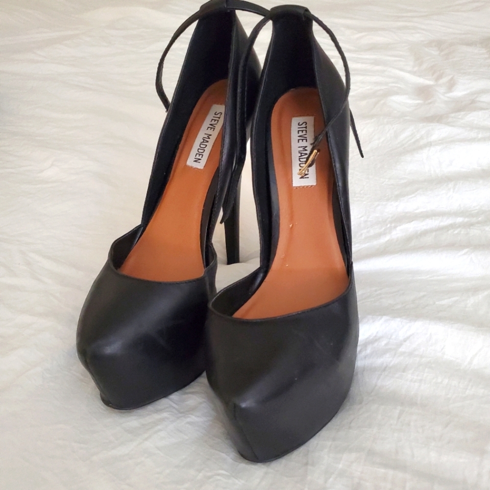 Steve Madden platform pumps sz9